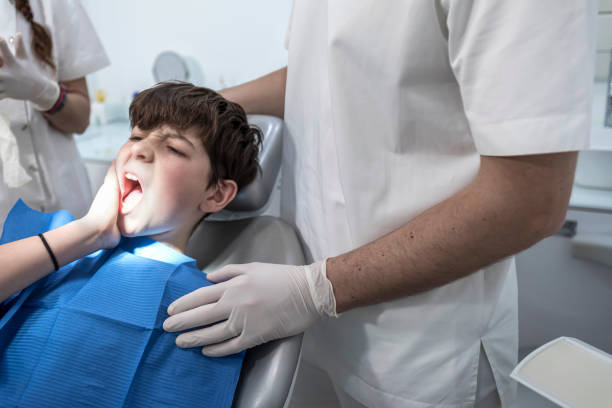 Best Emergency Tooth Extraction in Kemp Mill, MD